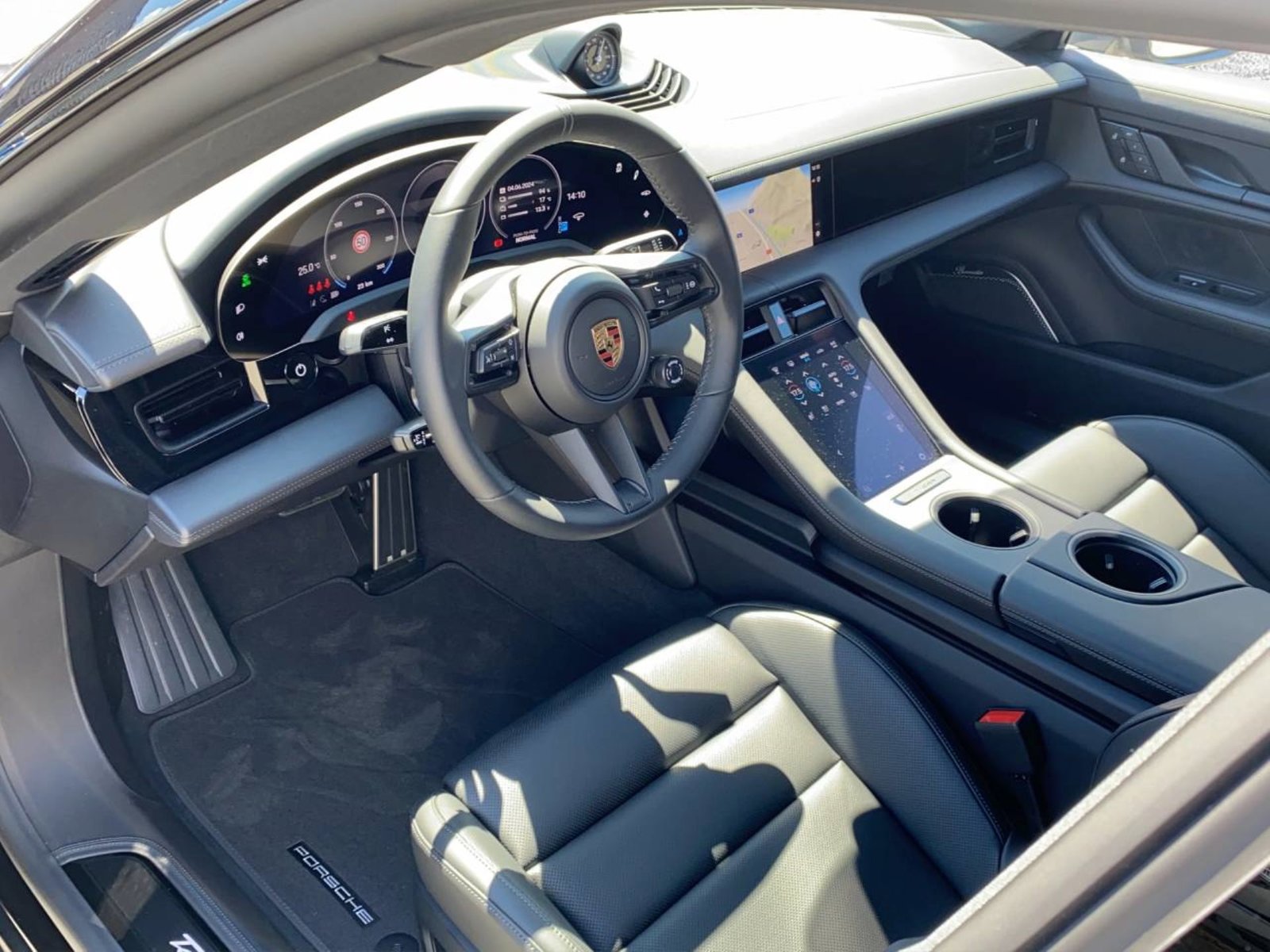 PORSCHE TAYCAN 4S, Elektro, Vorführwagen, Automatik - 4