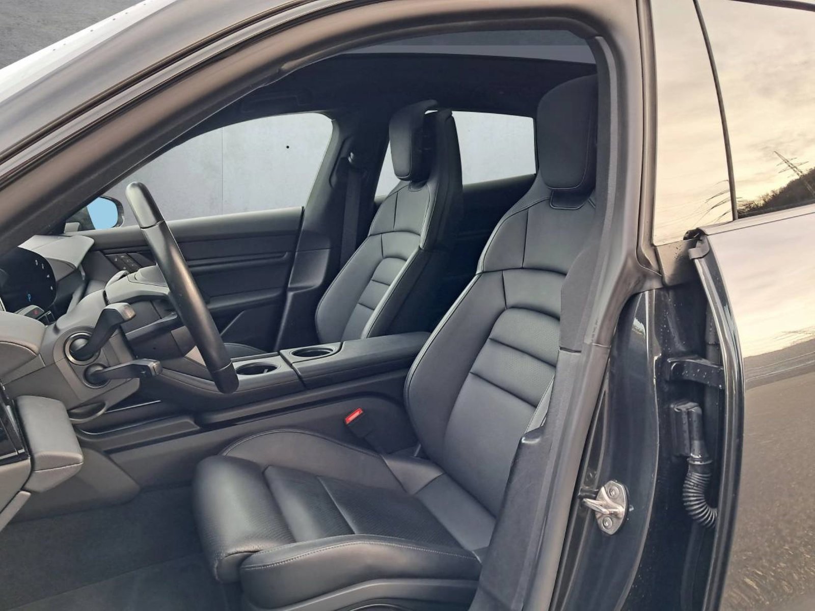 PORSCHE Taycan 4S Cross Turismo, Electric, Second hand / Used, Automatic - 5