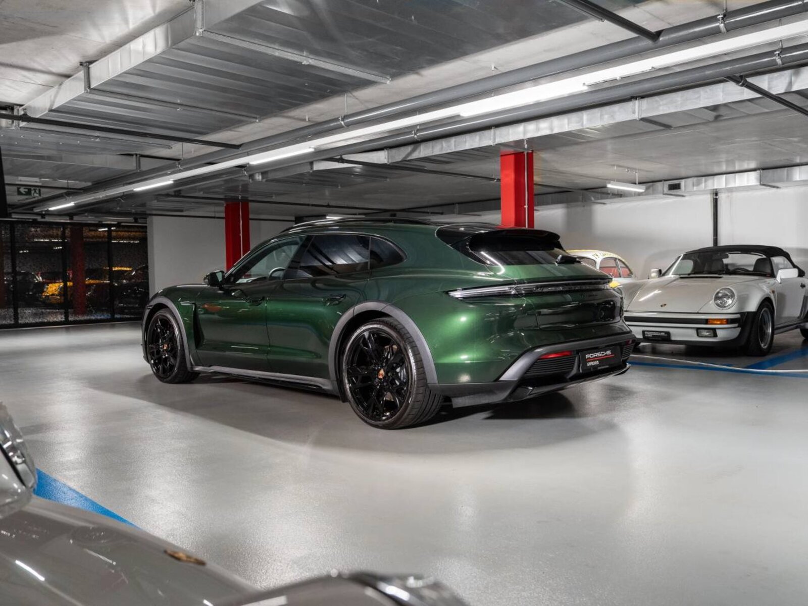 PORSCHE Taycan 4 Cross Turismo, Elektro, Occasion / Gebraucht, Automatik - 2