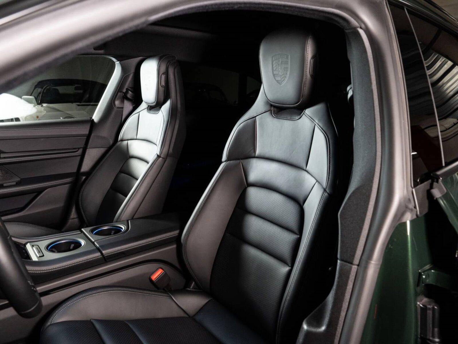PORSCHE Taycan 4 Cross Turismo, Elektro, Occasion / Gebraucht, Automatik - 5