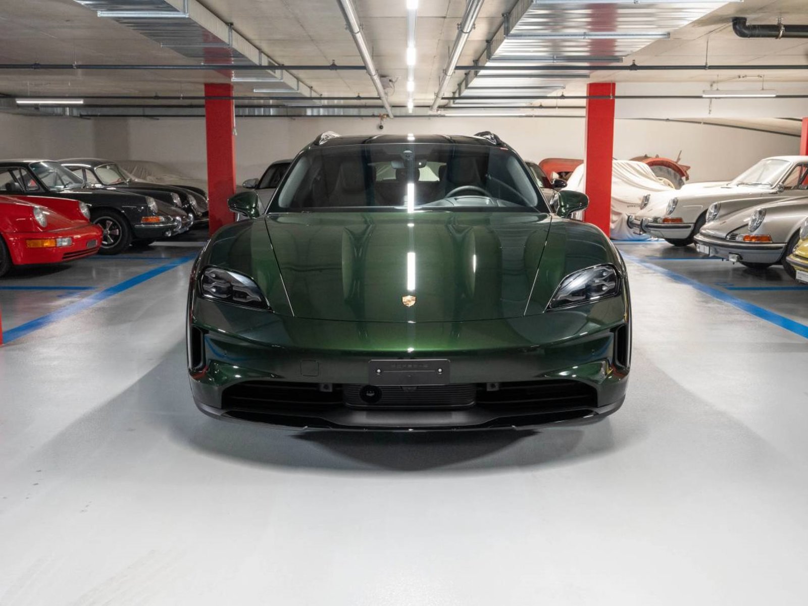 PORSCHE Taycan 4S Cross Turismo, Electric, Ex-demonstrator, Automatic - 2
