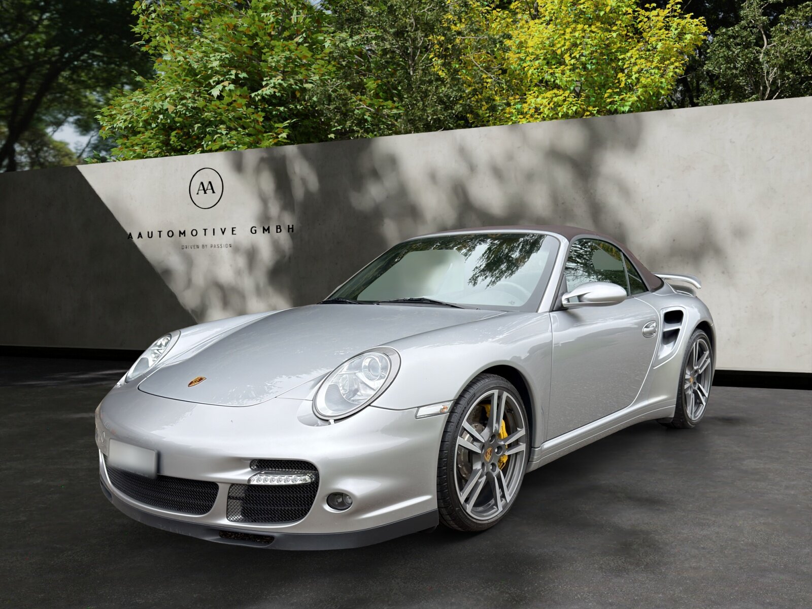 PORSCHE Turbo