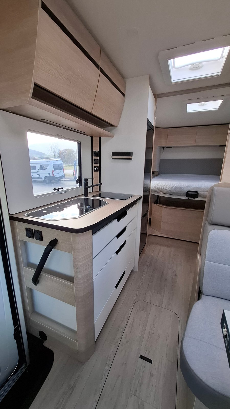 RAPIDO 850F, Diesel, New car, Automatic - 6