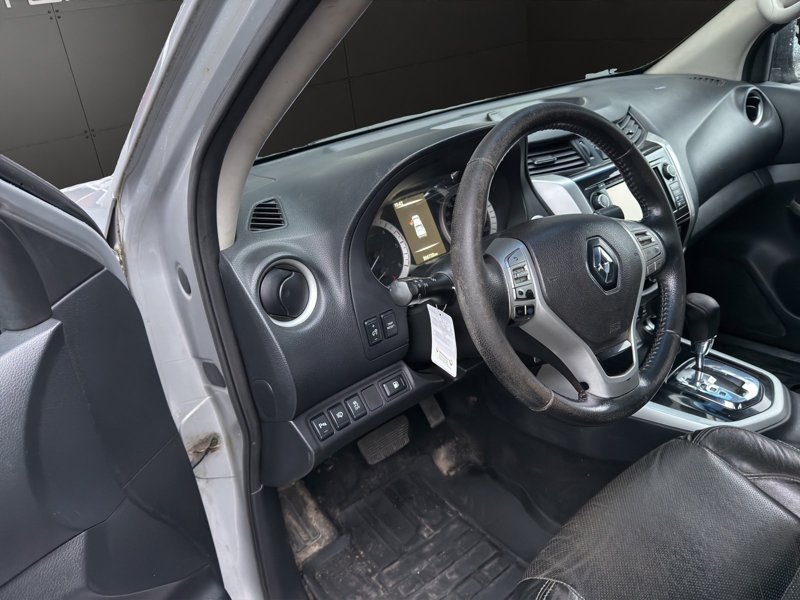 RENAULT Alaskan Doppel Cabin TwinTurbo dCi190 4WD Intens A, Diesel, Occasioni / Usate, Automatico - 6