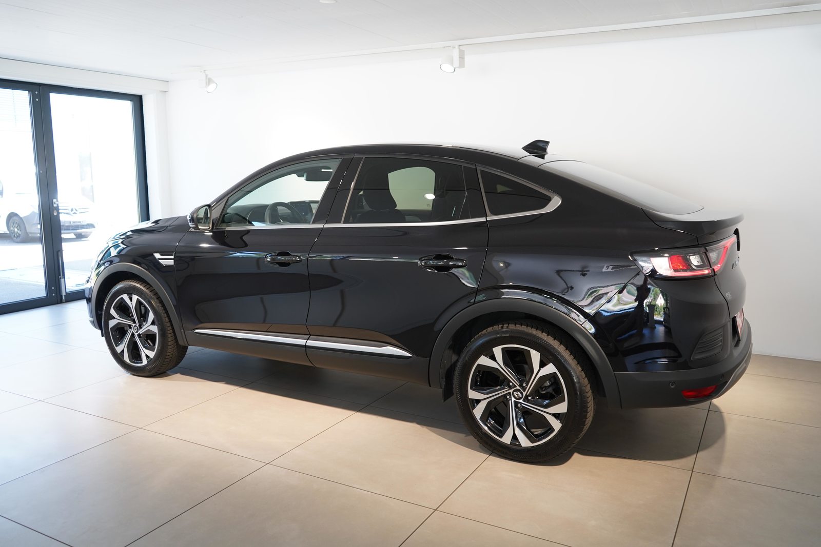 RENAULT Arkana 1.6 E-Tech techno, Hybride Integrale Benzina/Elettrica, Occasioni / Usate, Automatico - 3