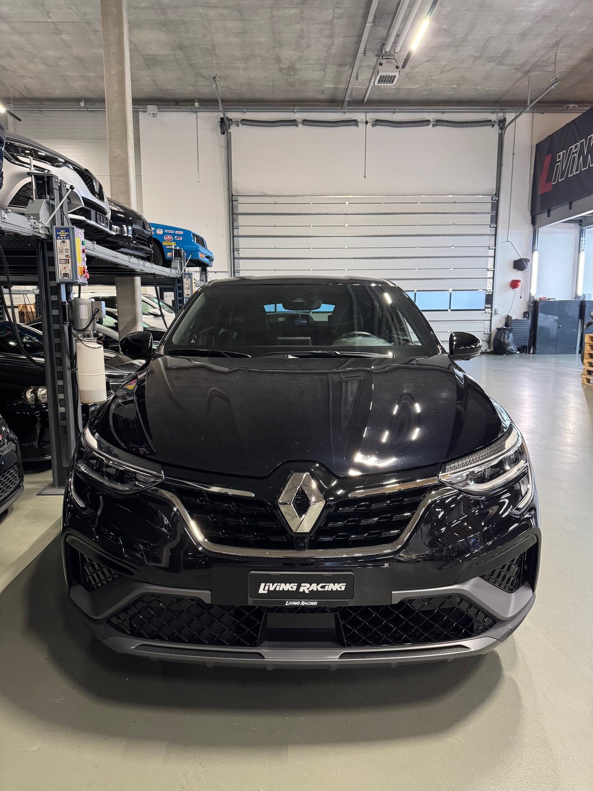 RENAULT Arkana 1.6 E-Tech R.S.Line, Full-Hybrid Petrol/Electric, Second hand / Used, Automatic - 5