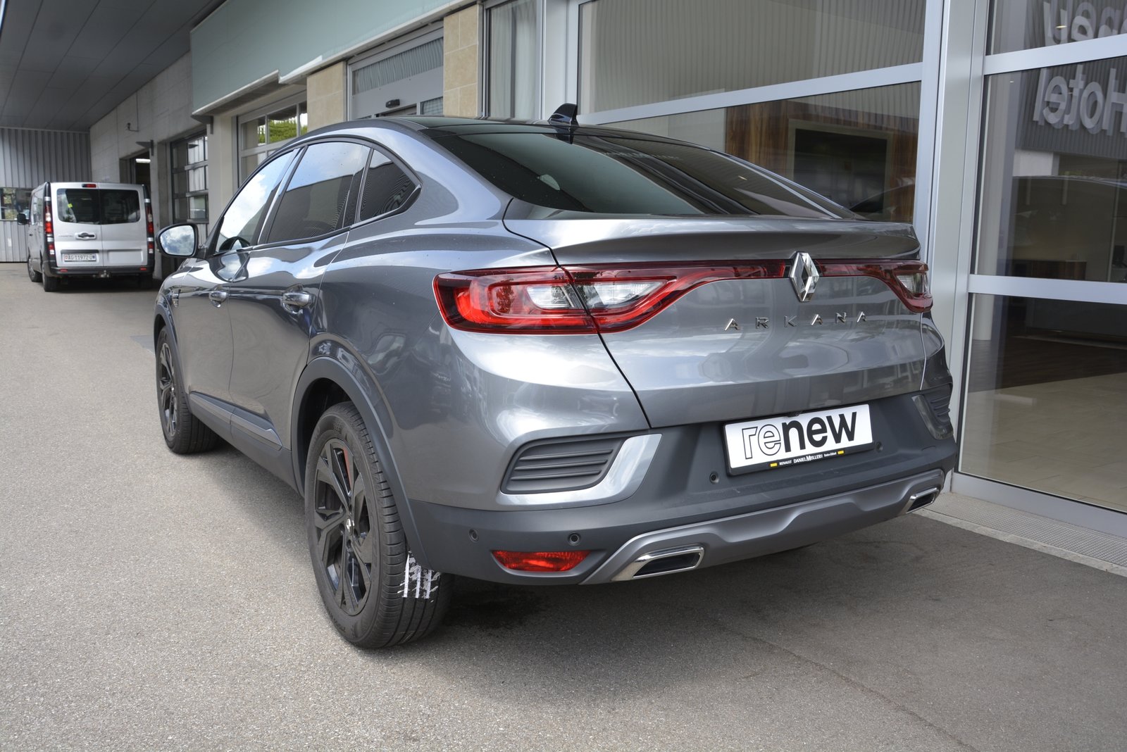 RENAULT Arkana 1.3 TCe R.S. Line EDC, Mild-Hybrid Petrol/Electric, Second hand / Used, Automatic - 4
