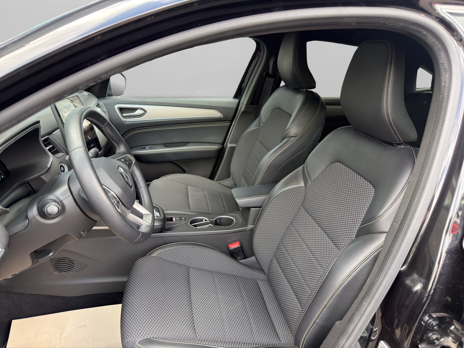 RENAULT Arkana 1.6 E-Tech techno, Voll-Hybrid Benzin/Elektro, Occasion / Gebraucht, Automatik - 7