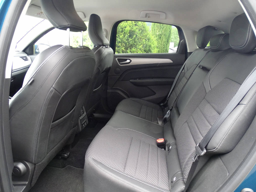 RENAULT Arkana 1.6 E-Tech techno, Hybride Intégral Essence/Électricité, Occasion / Utilisé, Automatique - 6