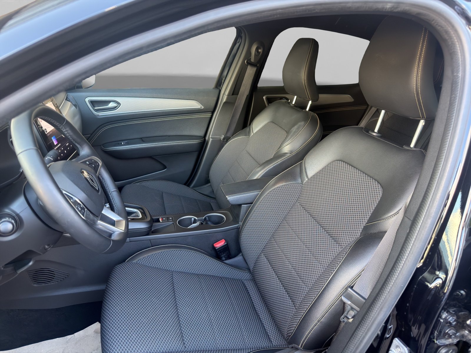 RENAULT Arkana 1.6 E-Tech techno, Full-Hybrid Petrol/Electric, Second hand / Used, Automatic - 6