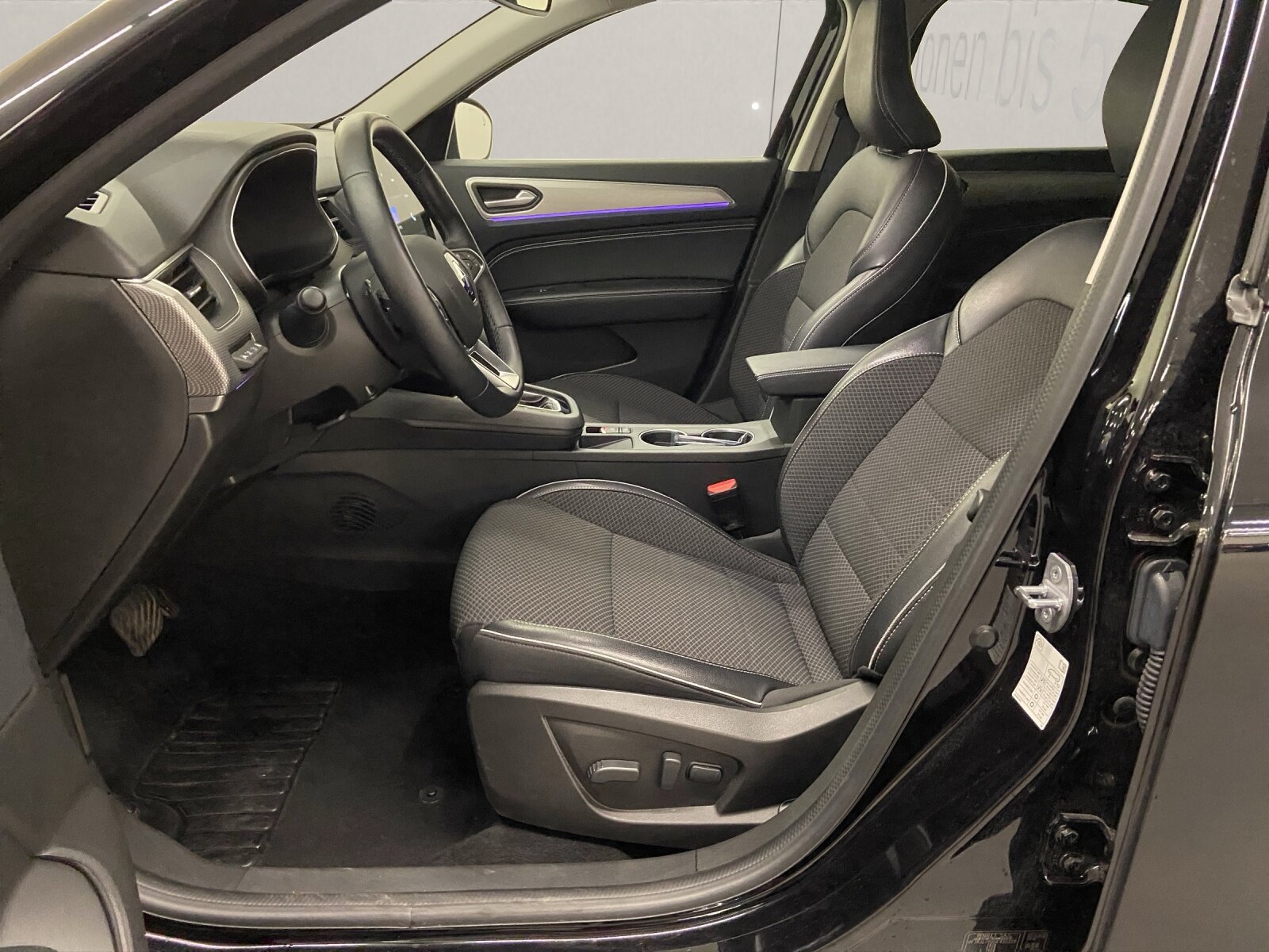 RENAULT Arkana 1.3 TCe techno EDC, Mild-Hybrid Benzin/Elektro, Occasion / Gebraucht, Automatik - 5