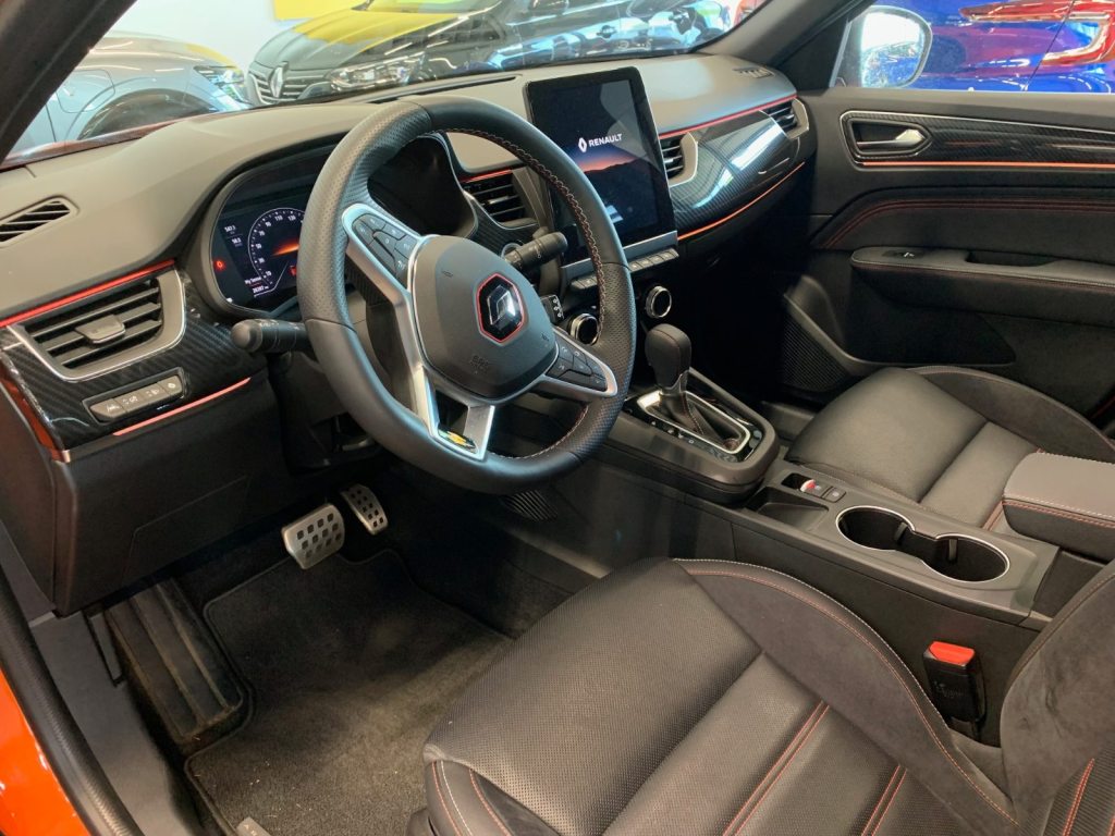RENAULT ARKANA 1.3 TCe R.S. Line EDC, Hybride Léger Essence/Électricité, Occasion / Utilisé, Automatique - 6