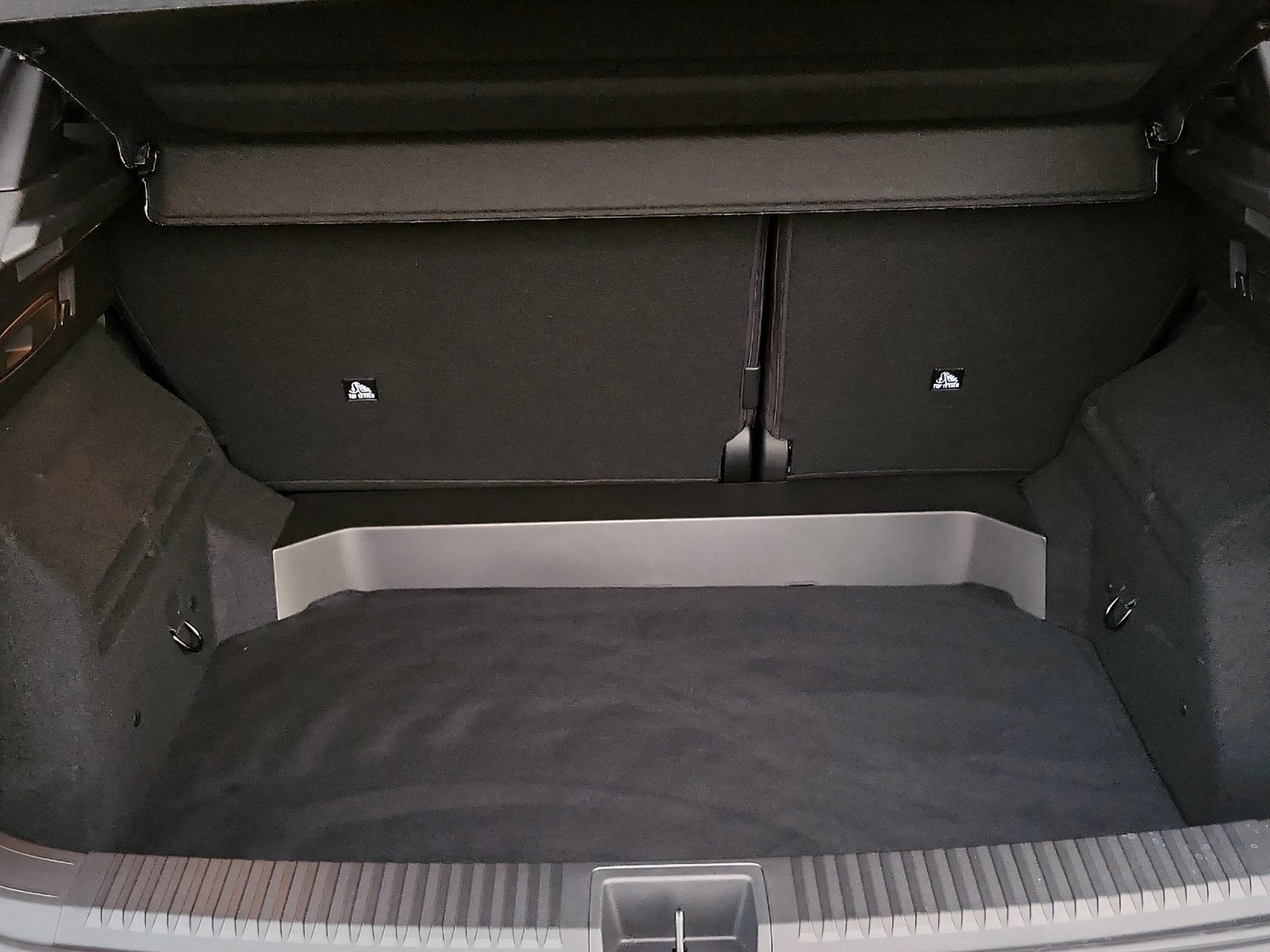 RENAULT Austral techno mild hybrid 160 auto, Mild-Hybrid Benzin/Elektro, Neuwagen, Automatik - 7