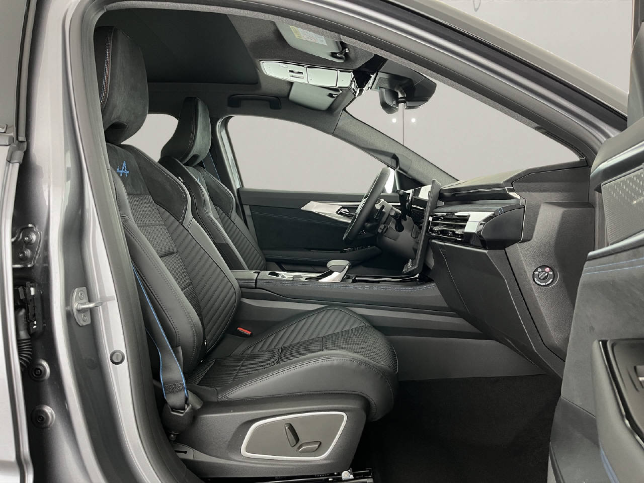 RENAULT Austral 1.2 E-Tech esprit Alpine, Full-Hybrid Petrol/Electric, New car, Automatic - 7