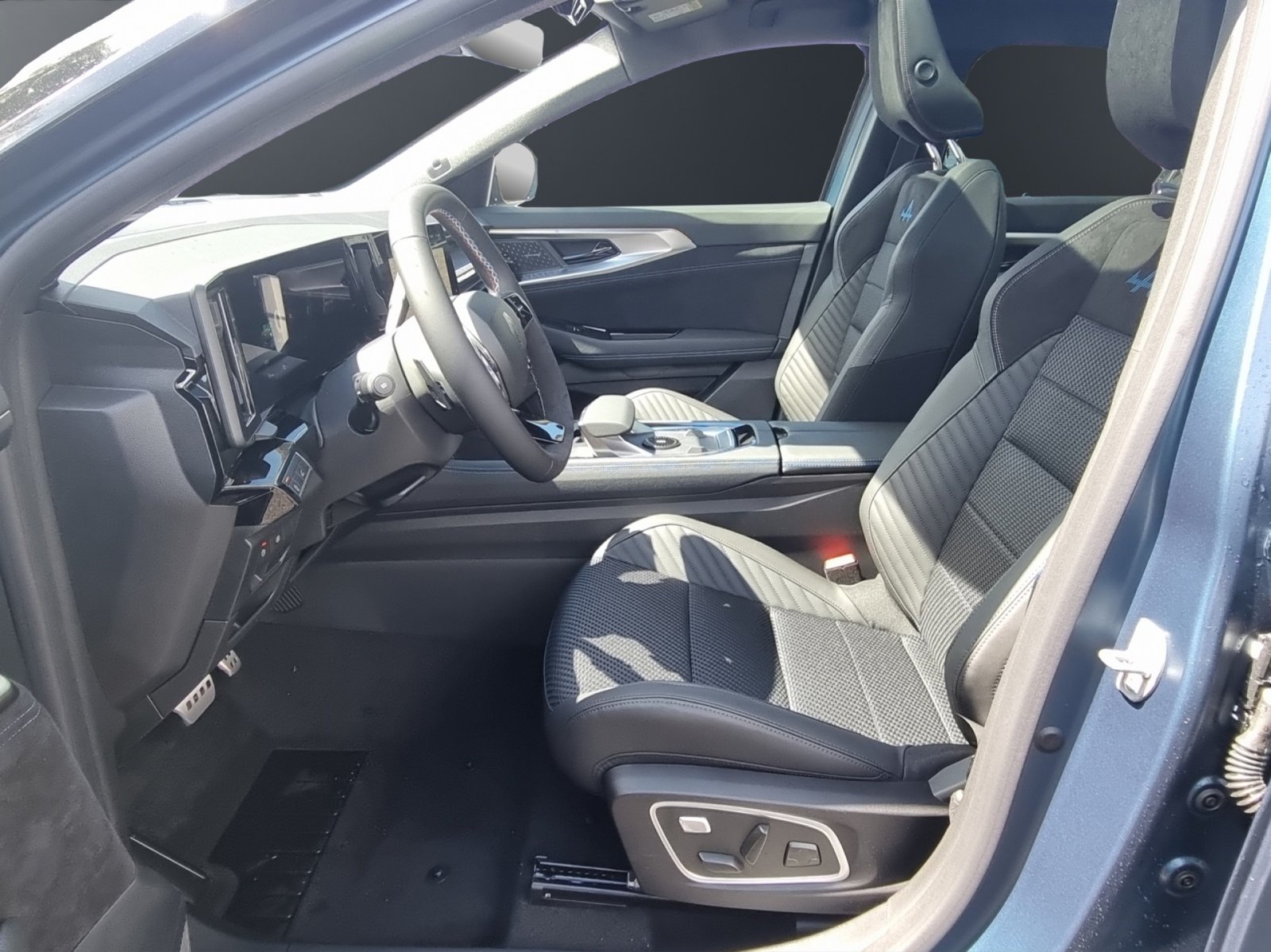 RENAULT Austral esprit Alpine full hybrid E-Tech 200, Hybride Integrale Benzina/Elettrica, Auto nuove, Automatico - 7