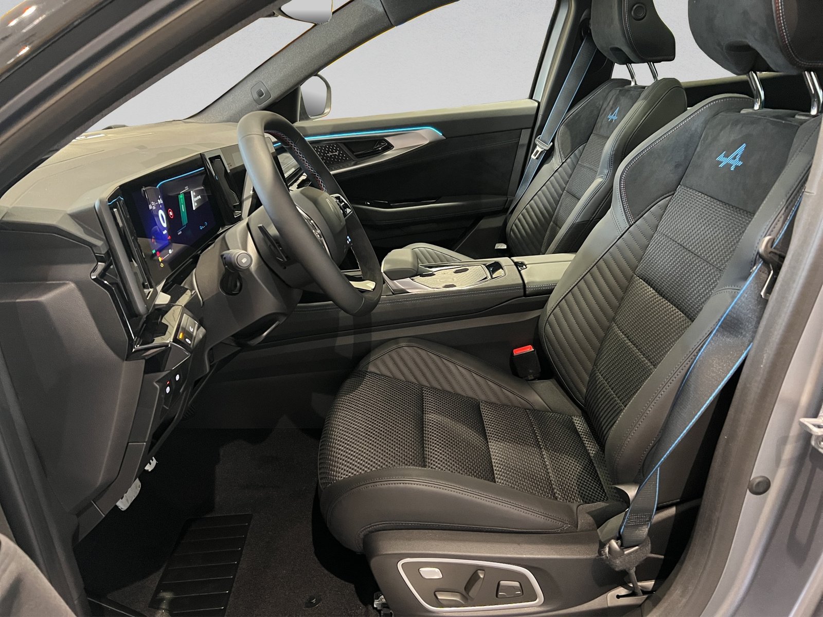 RENAULT Austral 1.2 HEV 200 Esprit Alpine A, Full-Hybrid Petrol/Electric, New car, Automatic - 7