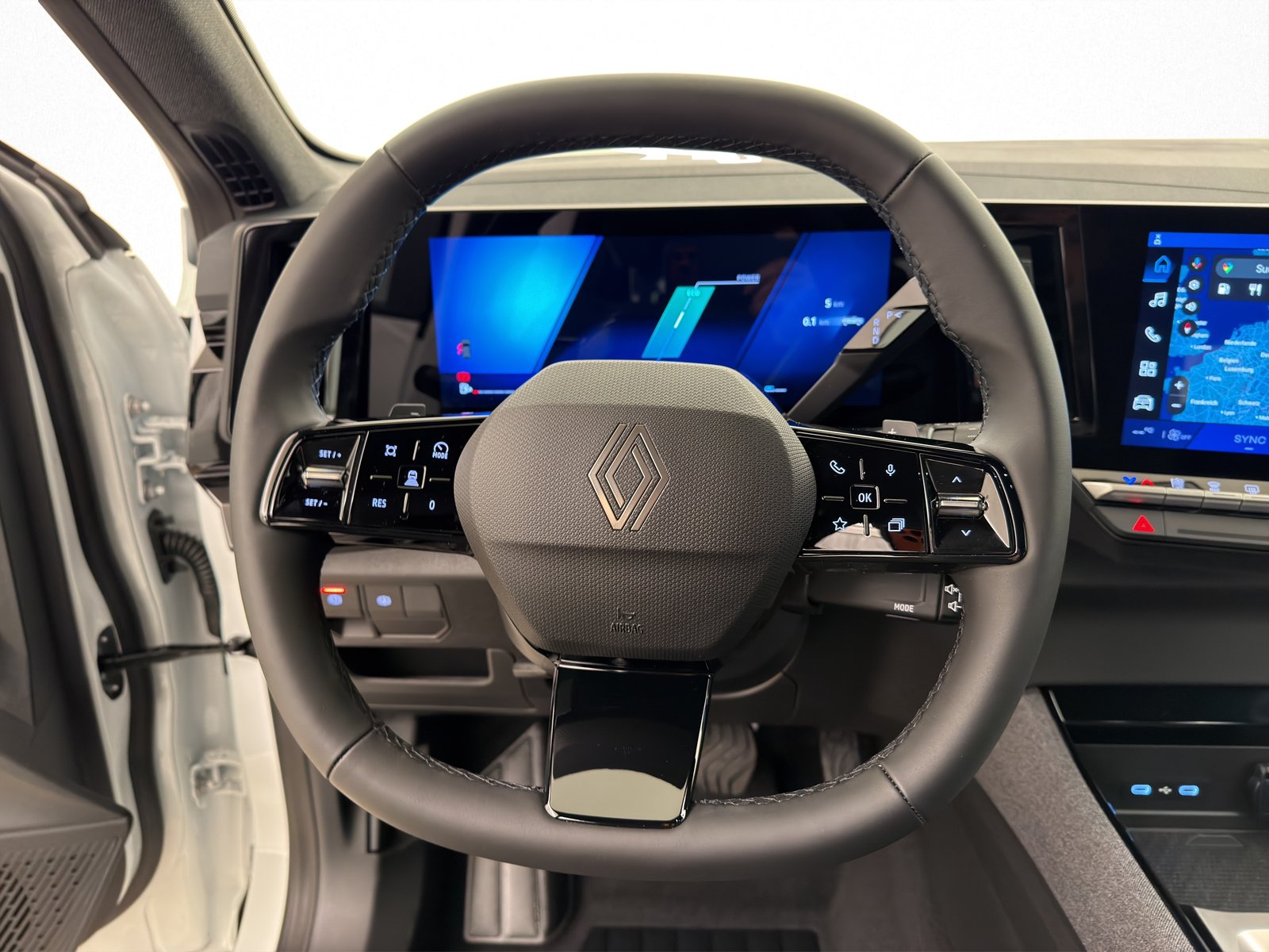RENAULT Austral 1.2 E-Tech evolution, Full-Hybrid Petrol/Electric, New car, Automatic - 6