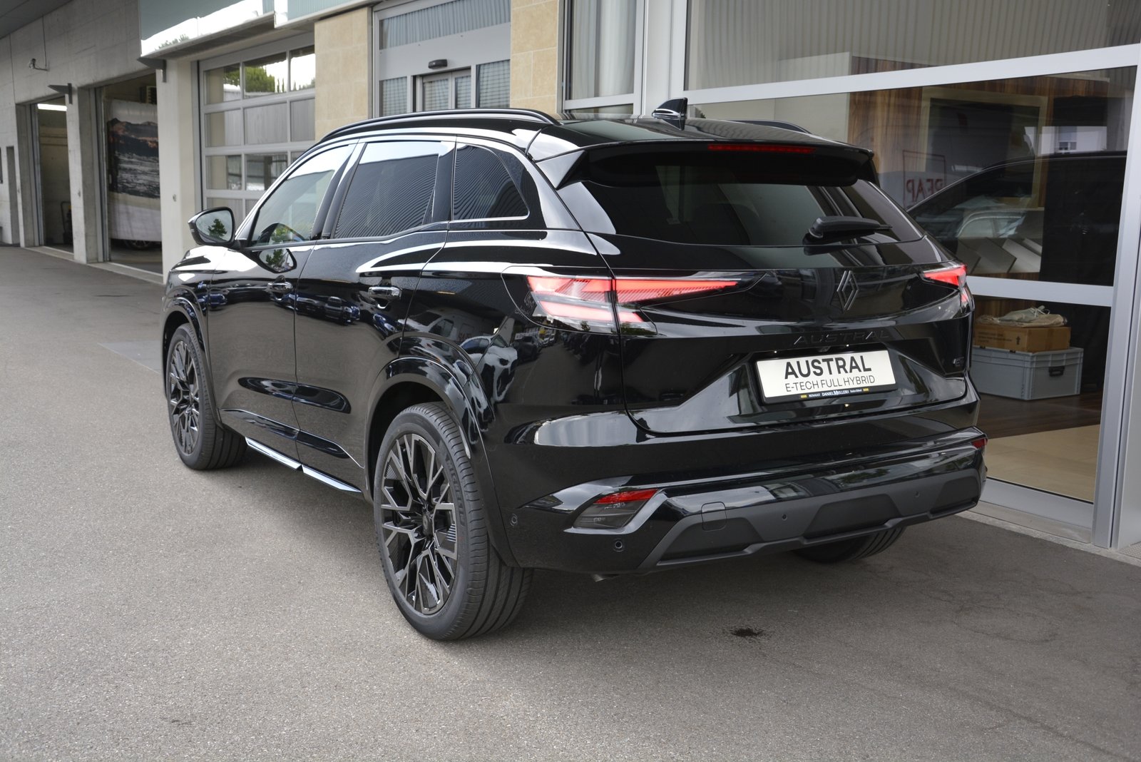RENAULT Austral esprit Alpine full hybrid E-Tech 200, Full-Hybrid Petrol/Electric, New car, Automatic - 4