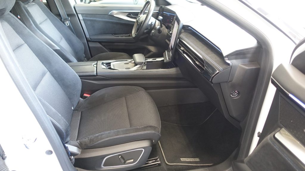 RENAULT AUSTRAL 1.2 E-Tech iconic esprit Alpine, Voll-Hybrid Benzin/Elektro, Occasion / Gebraucht, Automatik - 7