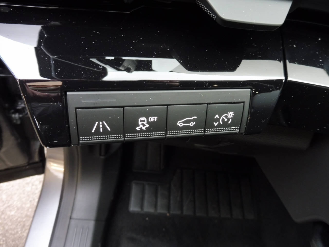 RENAULT Austral 1.2 E-Tech iconic, Full-Hybrid Petrol/Electric, Second hand / Used, Automatic - 7