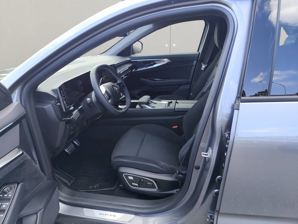 RENAULT Austral 1.2 E-Tech iconic esprit Alpine, Hybride Intégral Essence/Électricité, Occasion / Utilisé, Automatique - 4