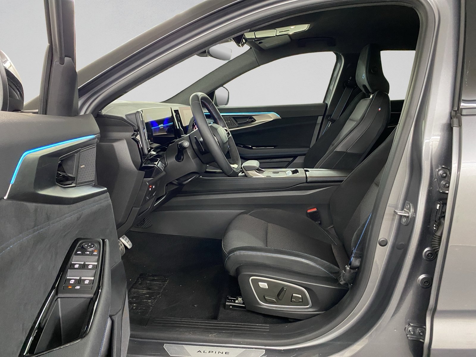 RENAULT Austral 1.2 HEV 200 Iconic Esprit Alpine A, Voll-Hybrid Benzin/Elektro, Occasion / Gebraucht, Automatik - 7