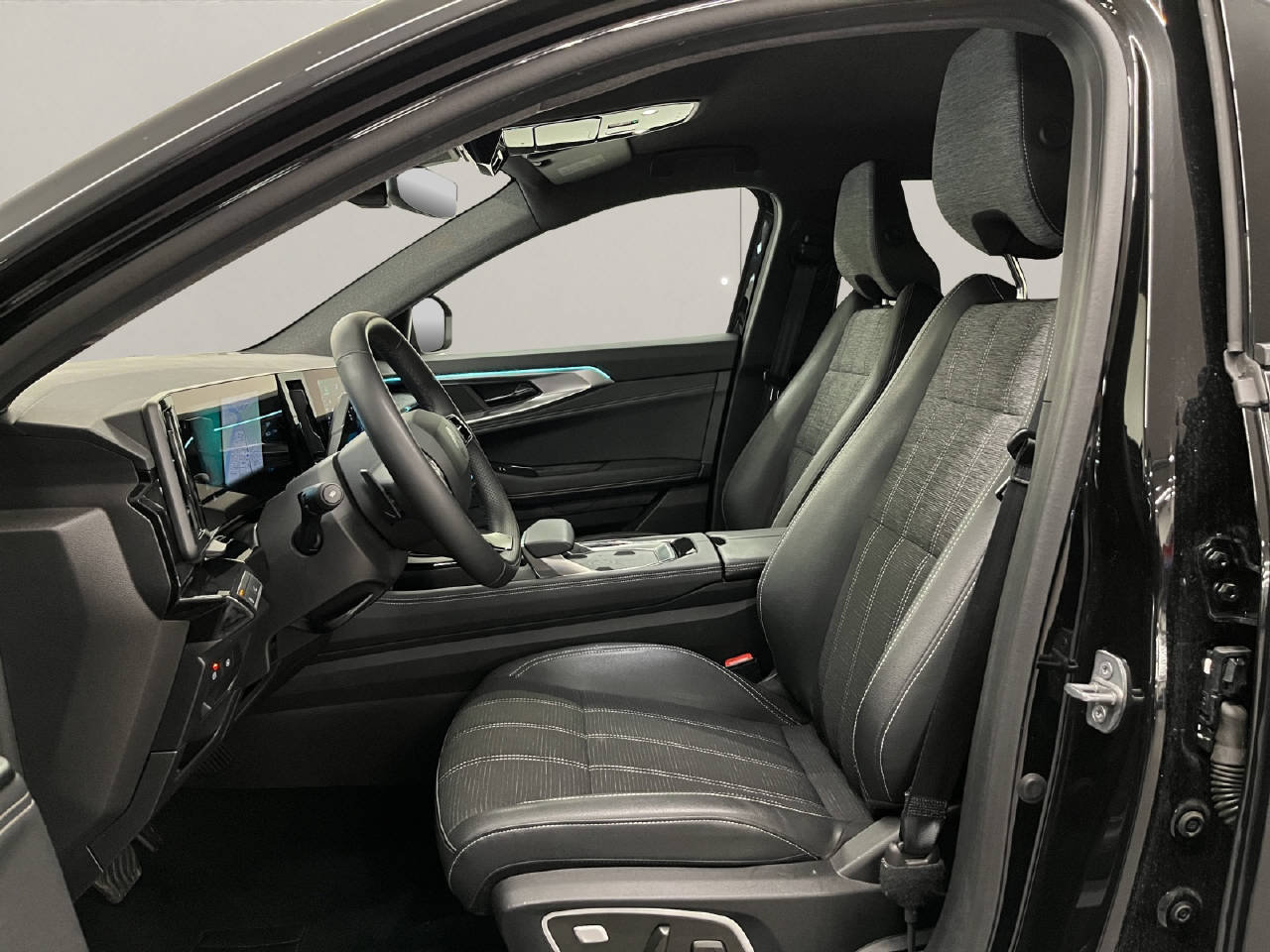 RENAULT Austral 1.2 E-Tech techno, Full-Hybrid Petrol/Electric, Second hand / Used, Automatic - 5