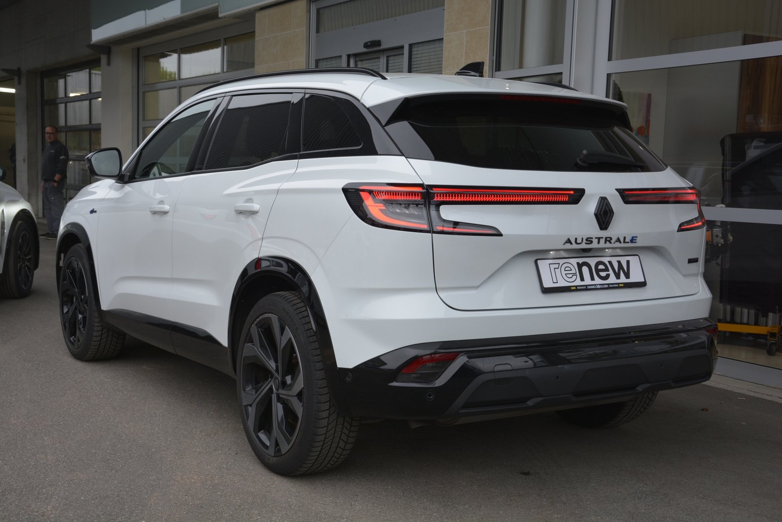 RENAULT Austral 1.2 E-Tech techno esprit Alpine, Full-Hybrid Petrol/Electric, Second hand / Used, Automatic - 4