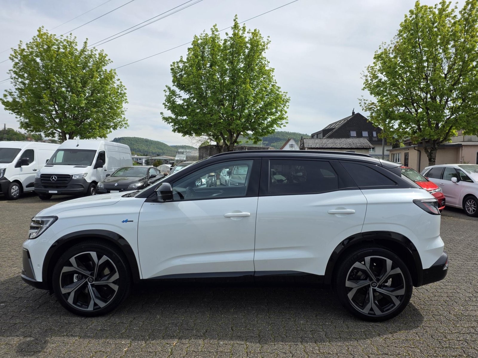 RENAULT Austral 1.2 E-Tech esprit Alpine, Full-Hybrid Petrol/Electric, Second hand / Used, Automatic - 2