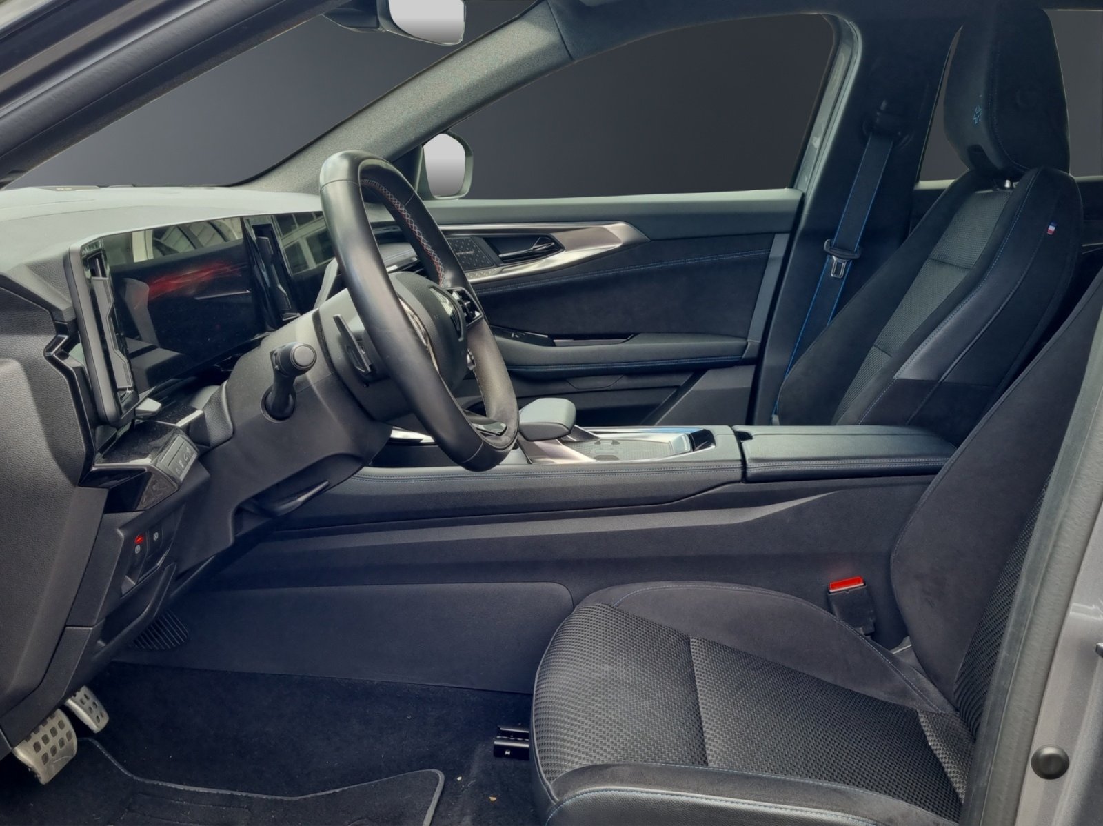 RENAULT Austral 1.2 E-Tech iconic esprit Alpine, Voll-Hybrid Benzin/Elektro, Occasion / Gebraucht, Automatik - 7