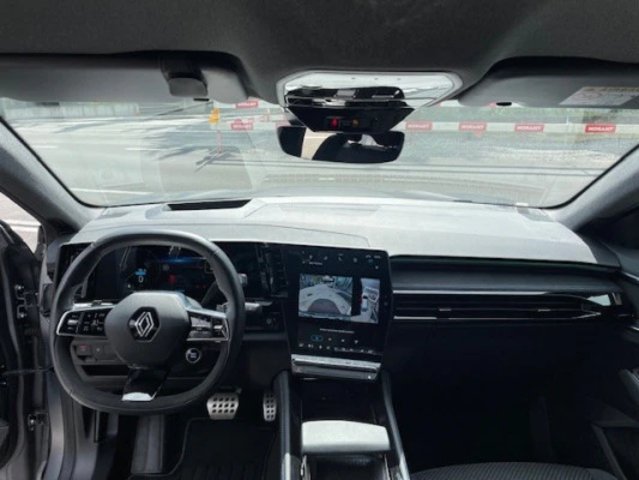 RENAULT Austral 1.2 E-Tech iconic esprit Alpine, Full-Hybrid Petrol/Electric, Second hand / Used, Automatic - 6