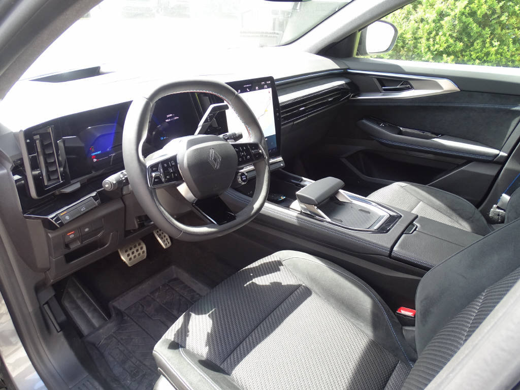 RENAULT Austral 1.2 E-Tech iconic esprit Alpine, Full-Hybrid Petrol/Electric, Second hand / Used, Automatic - 4
