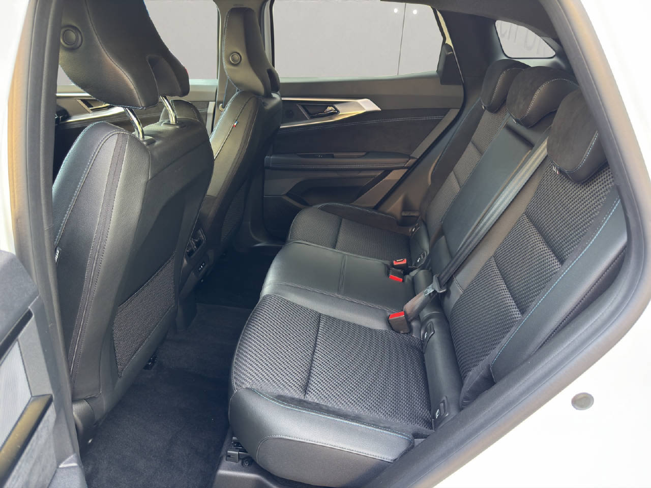 RENAULT Austral 1.2 E-Tech Esprit Alpine, Full-Hybrid Petrol/Electric, Second hand / Used, Automatic - 6