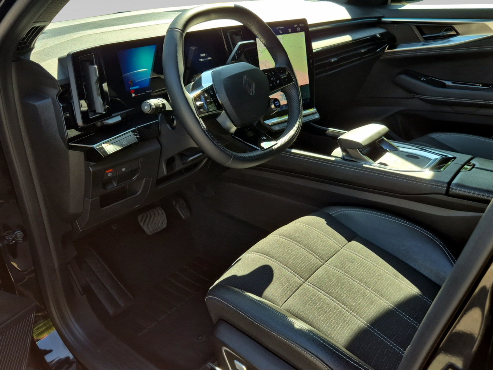 RENAULT Austral 1.2 E-Tech techno, Voll-Hybrid Benzin/Elektro, Occasion / Gebraucht, Automatik - 4