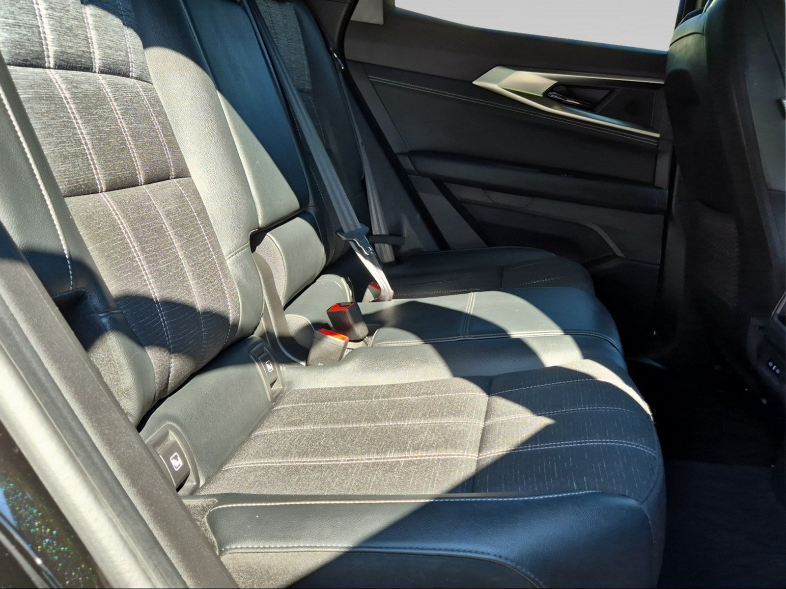 RENAULT Austral 1.2 E-Tech techno, Voll-Hybrid Benzin/Elektro, Occasion / Gebraucht, Automatik - 6