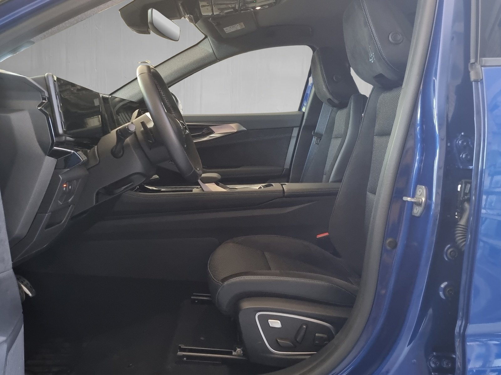 RENAULT Austral 1.2 E-Tech techno Esprit Alpine, Voll-Hybrid Benzin/Elektro, Occasion / Gebraucht, Automatik - 7