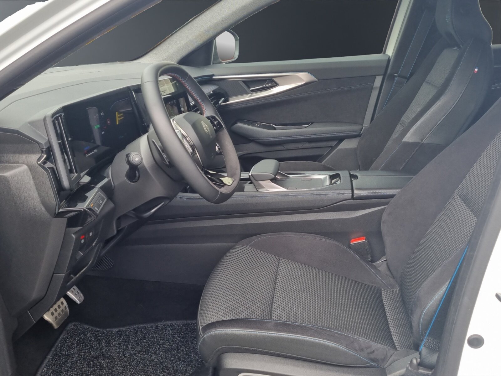RENAULT Austral 1.2 E-Tech techno esprit Alpine, Full-Hybrid Petrol/Electric, Second hand / Used, Automatic - 7