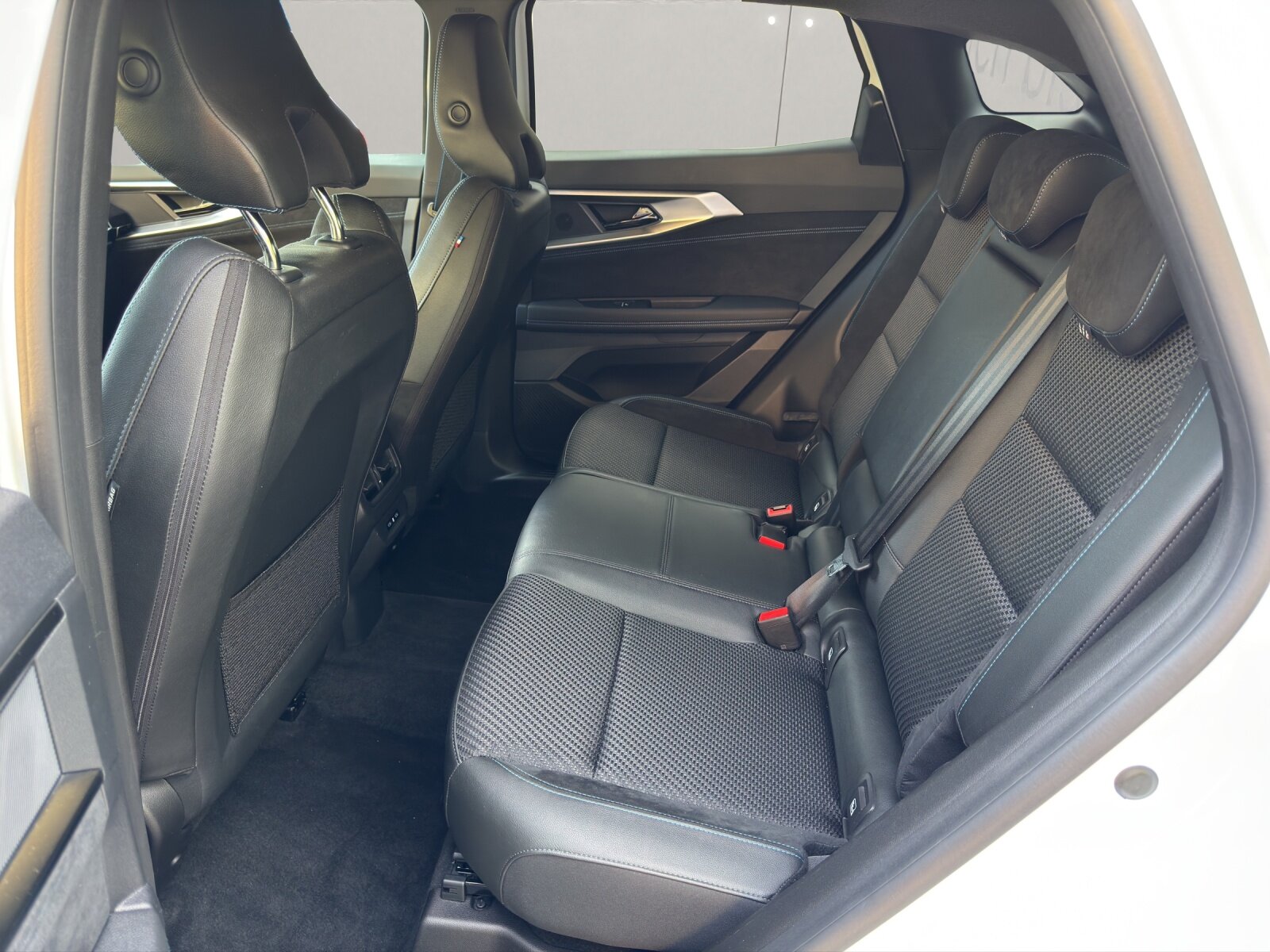RENAULT Austral 1.2 E-Tech techno esprit Alpine, Voll-Hybrid Benzin/Elektro, Occasion / Gebraucht, Automatik - 7