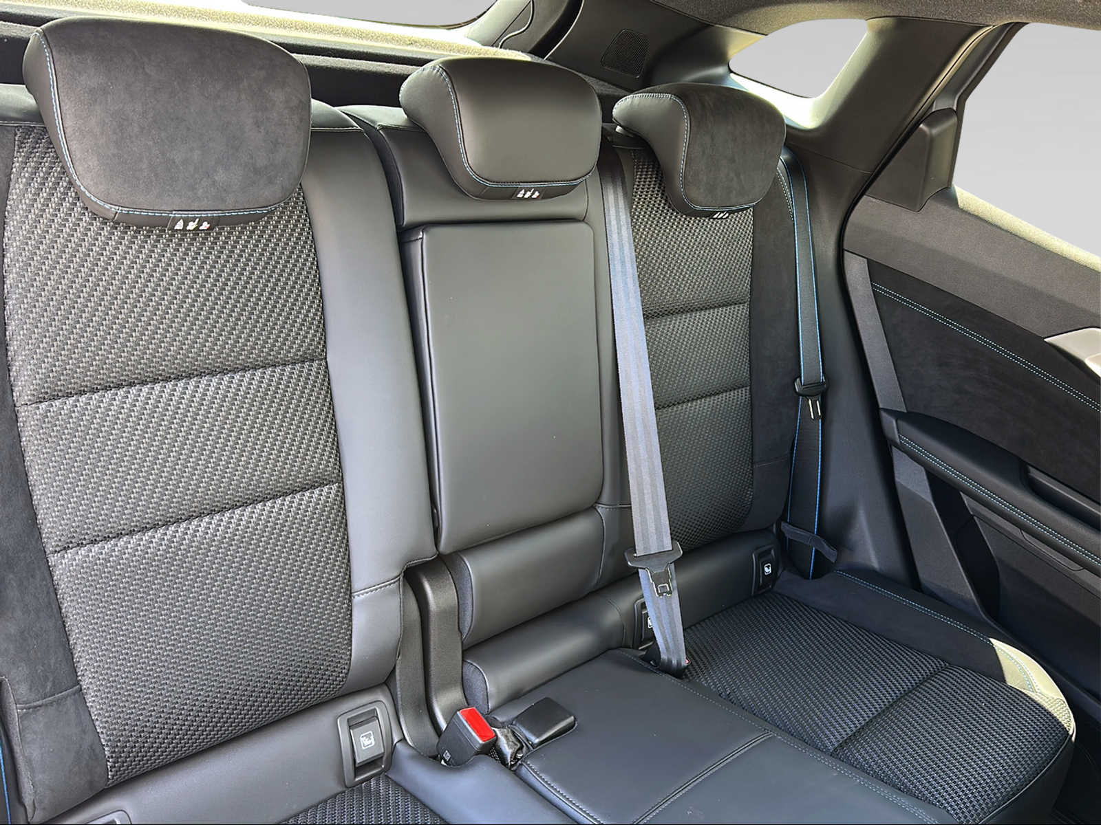 RENAULT Austral 1.2 E-Tech esprit Alpine, Voll-Hybrid Benzin/Elektro, Vorführwagen, Automatik - 6