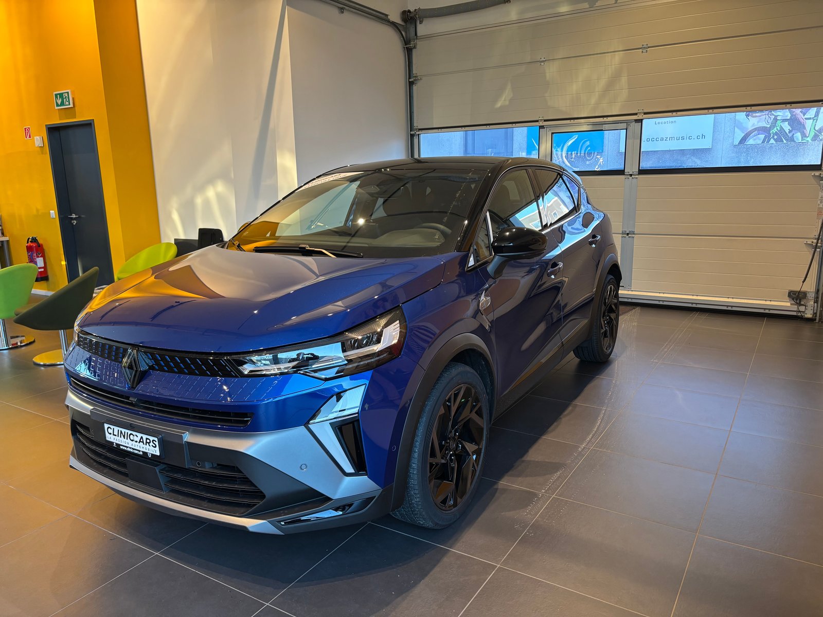 RENAULT Captur 1.8 E-Tech 160 Esprit Alpine DHT, Petrol, New car, Automatic - 3