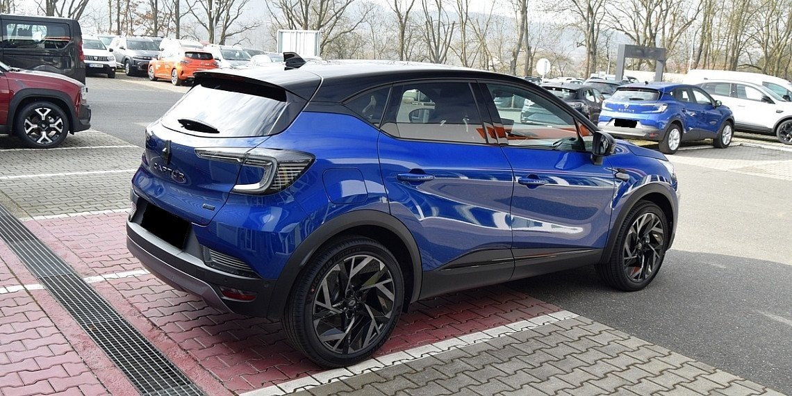 RENAULT Captur 1.8 E-Tech 160 Esprit Alpine DHT mit Winter P, Petrol, New car - 4