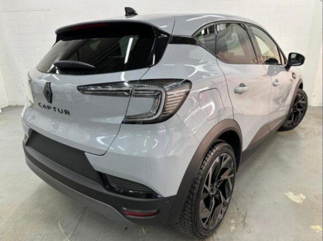 RENAULT Captur 1.3 TCe Es.Alp EDC, Benzina, Occasioni / Usate, Automatico - 2
