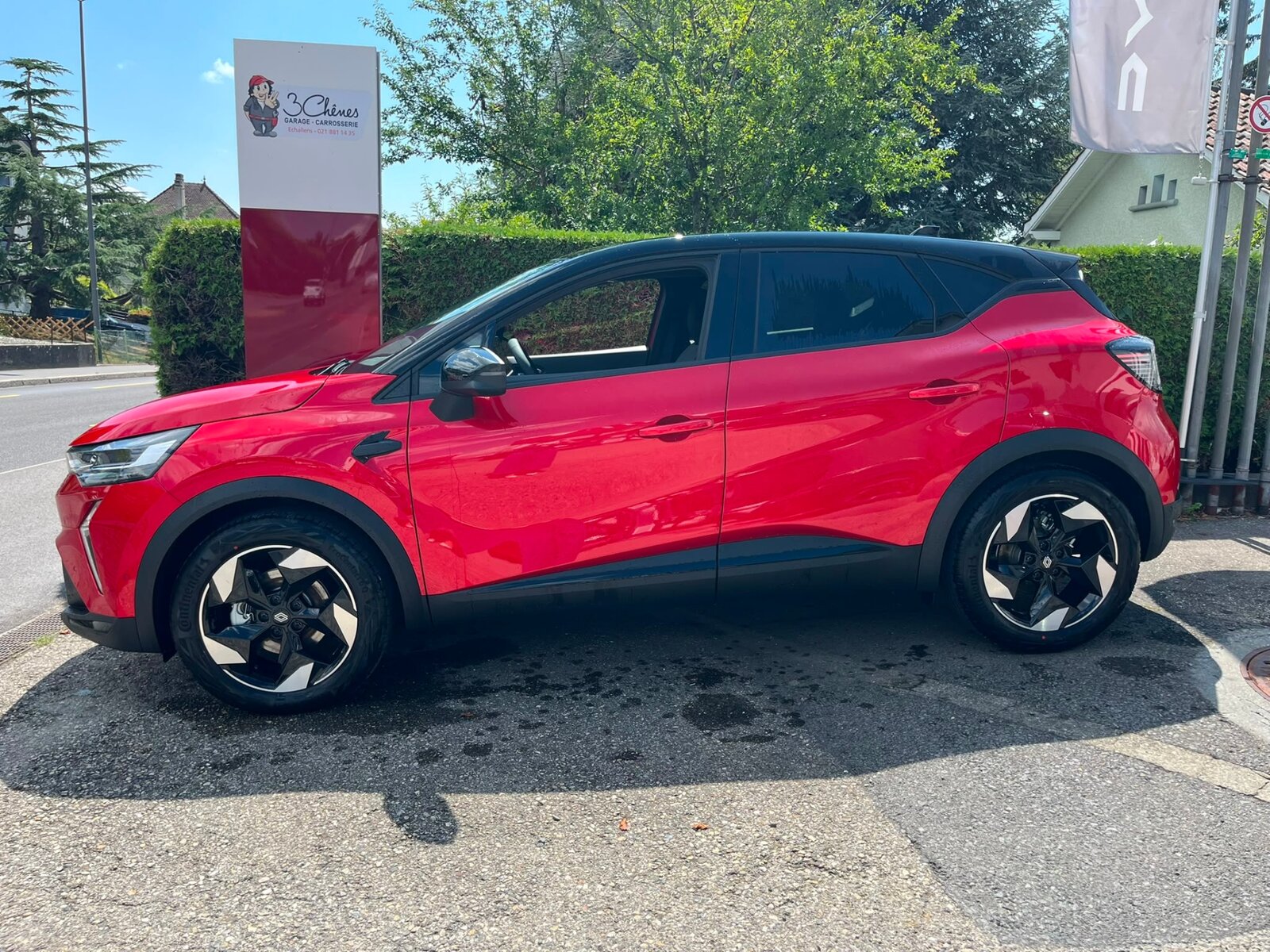RENAULT CAPTUR FULL HYBRID E-TECH tech, Hybride Intégral Essence/Électricité, Véhicule neuf pré-immatriculé, Automatique - 3
