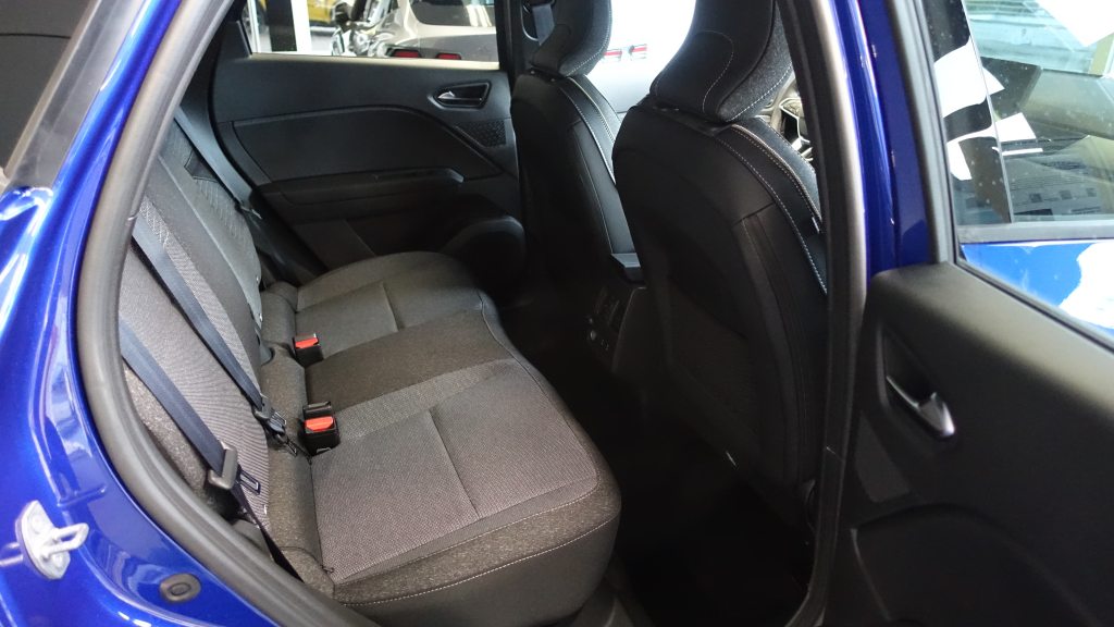 RENAULT CAPTUR 1.8 E-Tech techno, Hybride Intégral Essence/Électricité, Voiture nouvelle, Automatique - 7