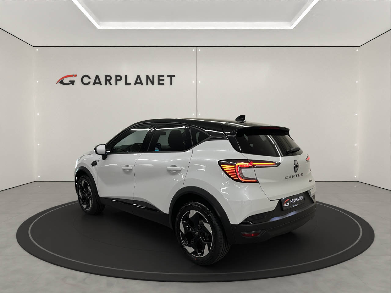 RENAULT Captur 1.8 E-Tech techno, Full-Hybrid Petrol/Electric, New car, Automatic - 3