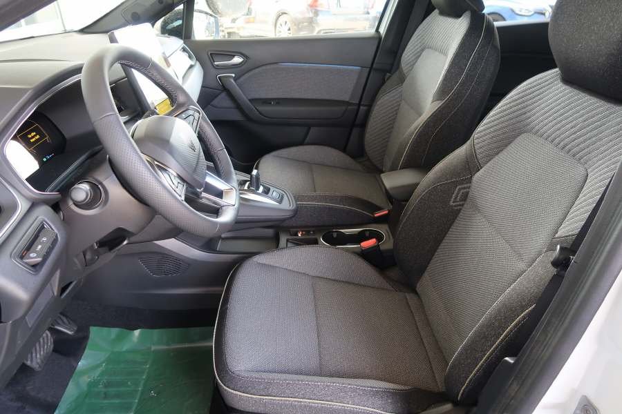 RENAULT Captur 1.8 E-Tech esprit Alpine, Full-Hybrid Petrol/Electric, New car, Automatic - 5
