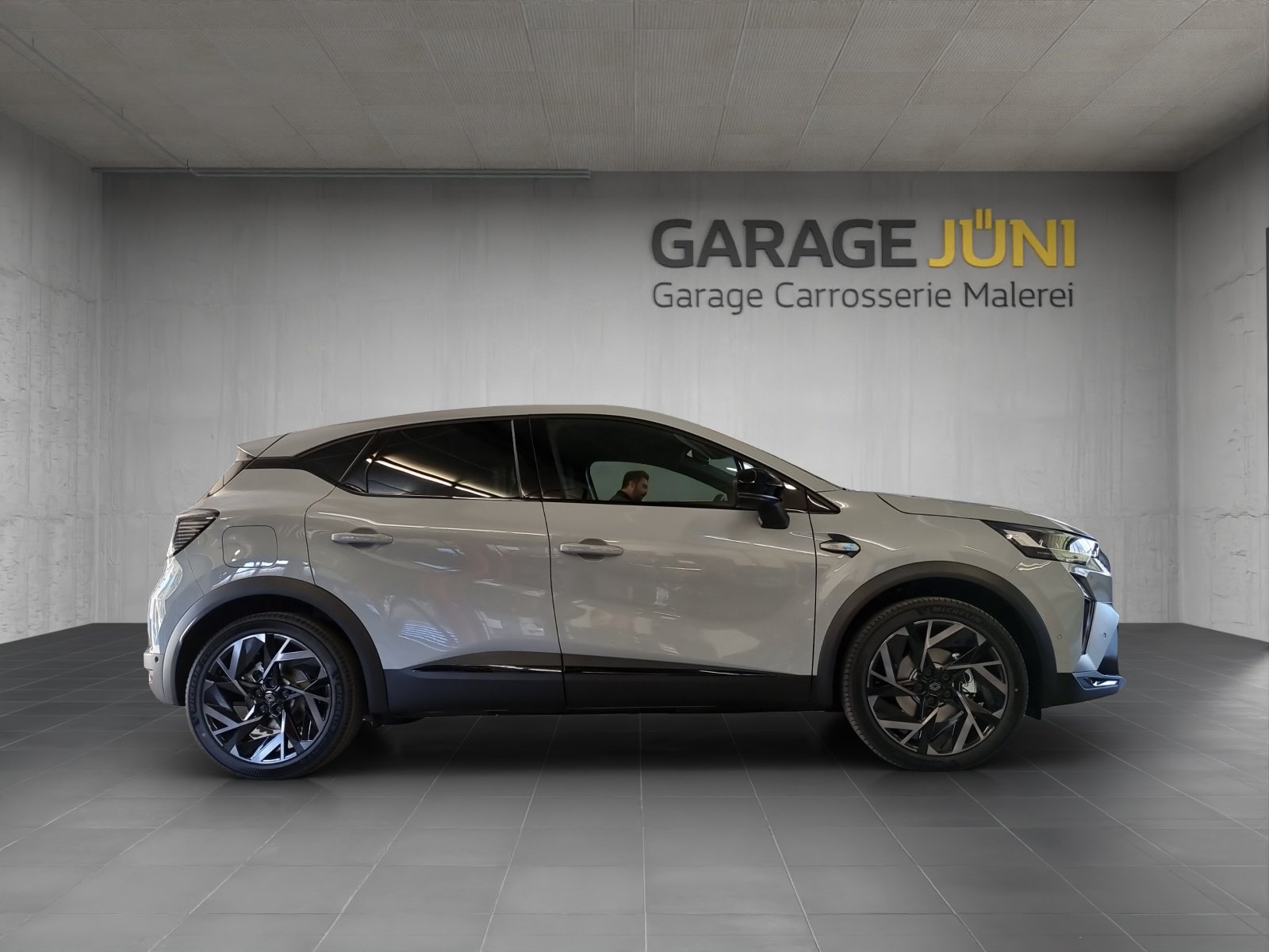 RENAULT Captur 1.8 E-Tech esprit Alpine, Hybride Intégral Essence/Électricité, Voiture nouvelle, Automatique - 2