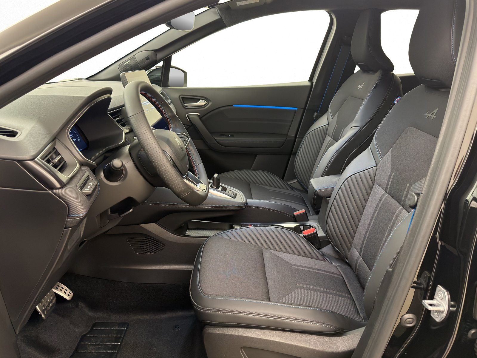 RENAULT Captur 1.8 E-Tech esprit Alpine, Full-Hybrid Petrol/Electric, New car, Automatic - 4
