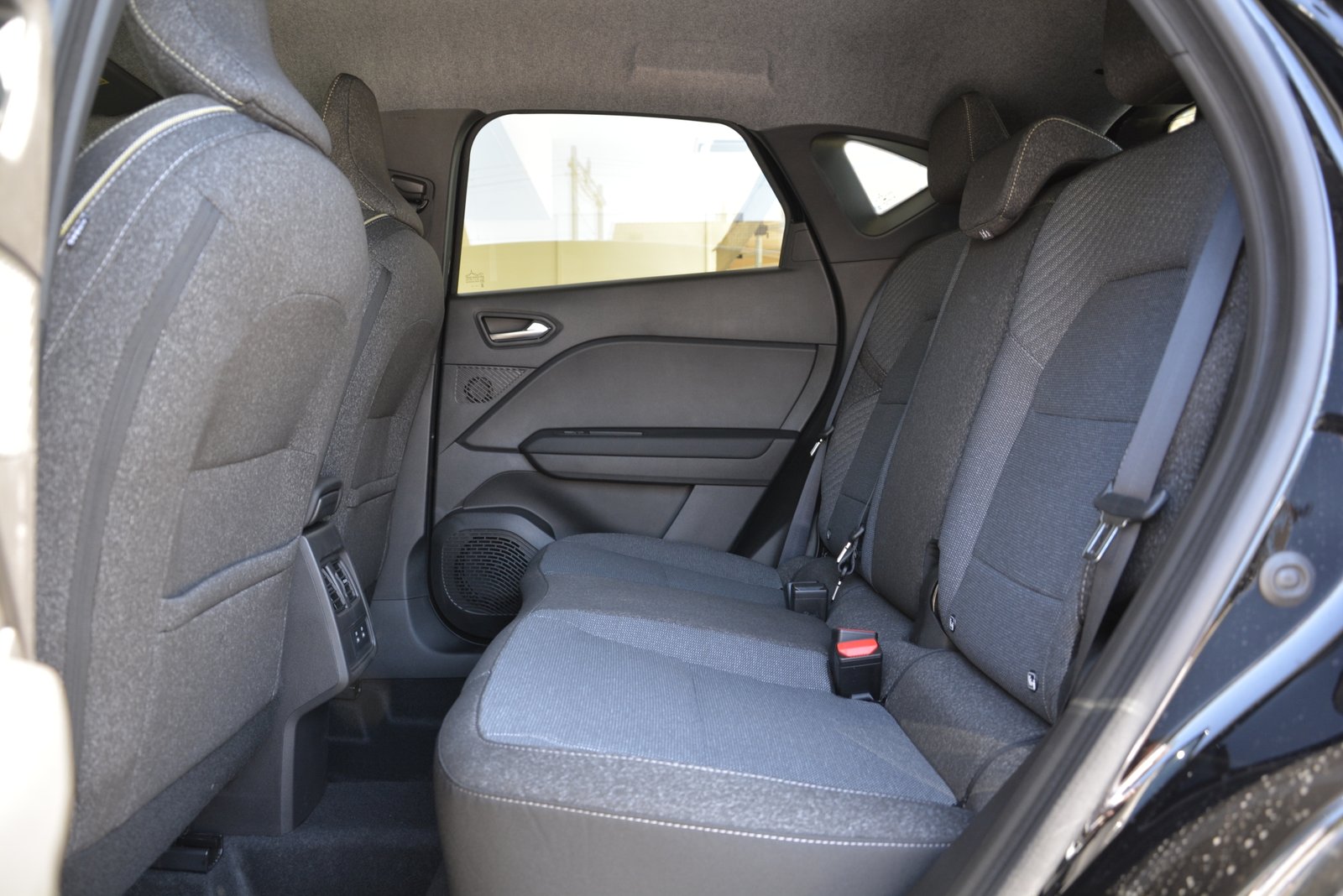 RENAULT CAPTUR FULL HYBRID E-TECH techno mild hybrid 140 EDC, Hybride Leggero Benzina/Elettrica, Auto nuove, Automatico - 7