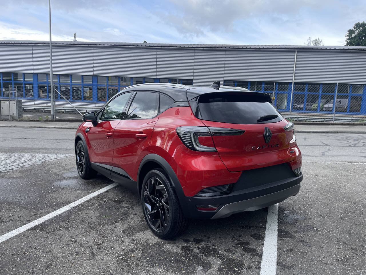 RENAULT Captur 1.8 E-Tech esprit Alpine, Voll-Hybrid Benzin/Elektro, Neuwagen, Automatik - 4